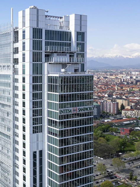 Solidità del Gruppo Immagine del grattacielo Intesa Sanpaolo di Torino